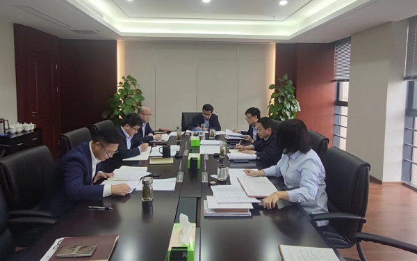 王思軍出席地產集團等三個公司黨委理論學習中心組學校擴大會